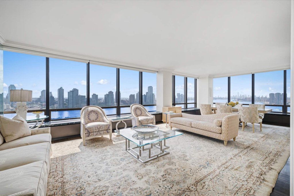 870 United Nations Plaza, Unit 22F photo 2