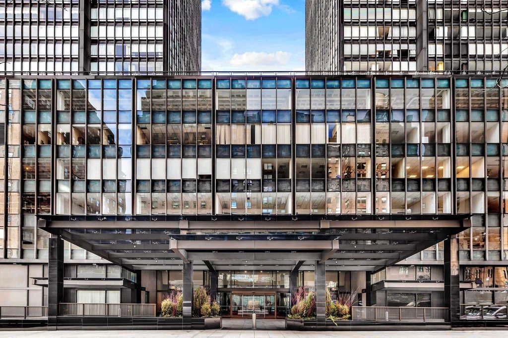 870 United Nations Plaza, Unit 22F photo 19