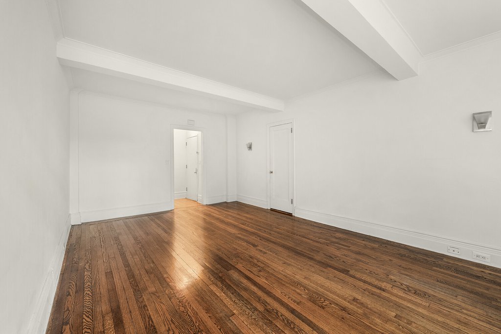 865 United Nations Plaza, Unit 1E photo 7