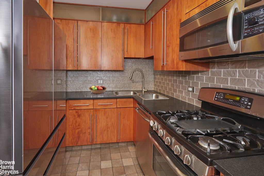 370 East 76th Street, Unit A1501 photo 6