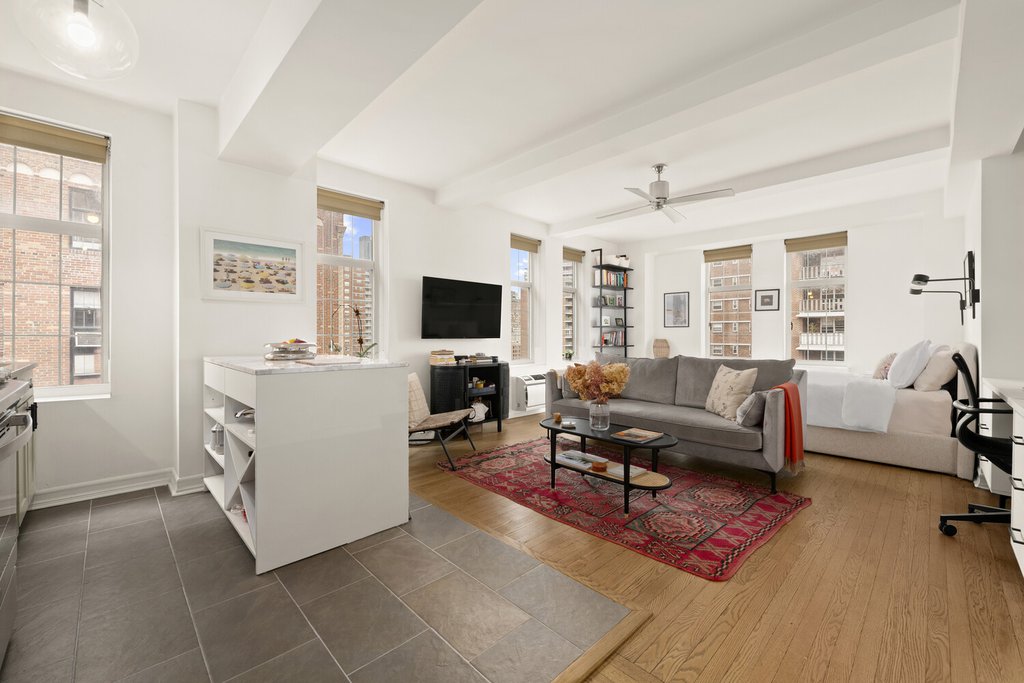 405 West 23rd Street, Unit 12B