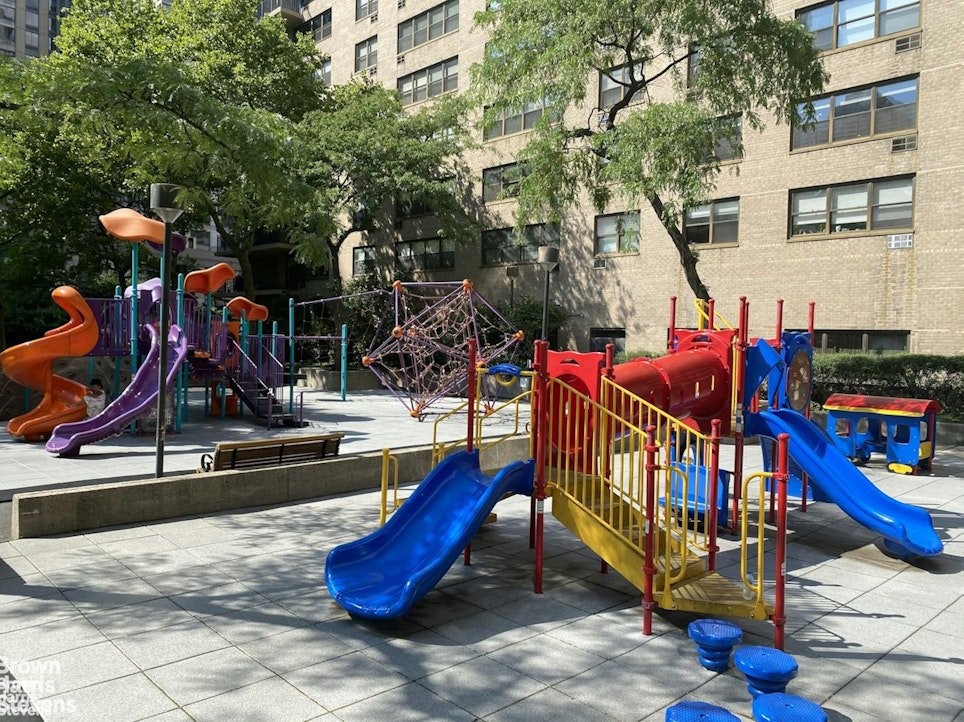 205 West End Avenue, Unit 10B photo 17