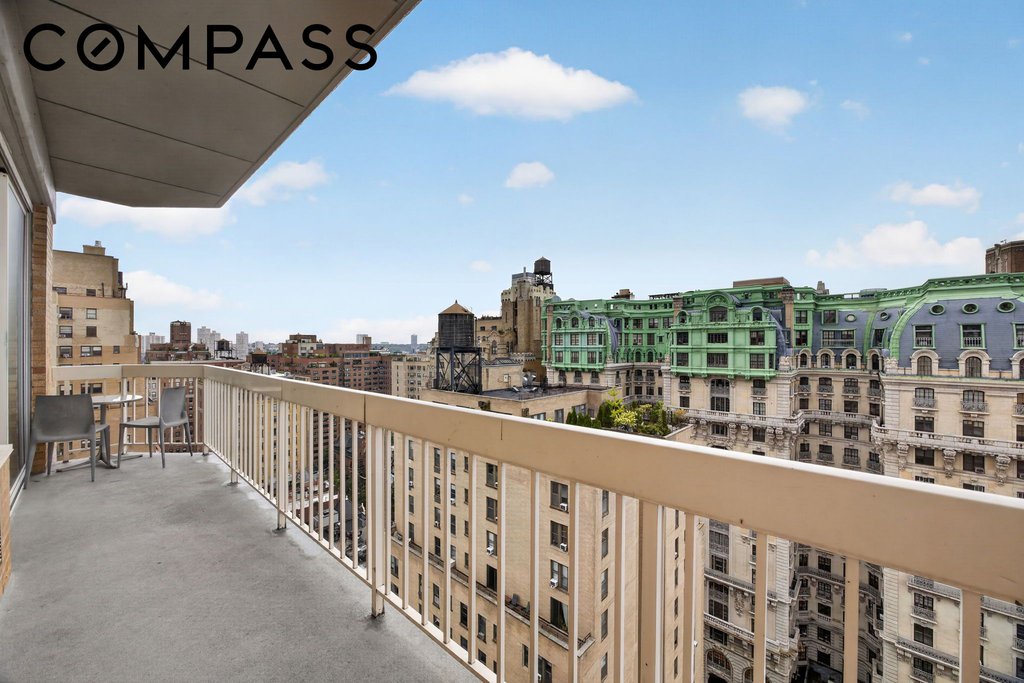 201 West 72nd Street, Unit 20C photo 2
