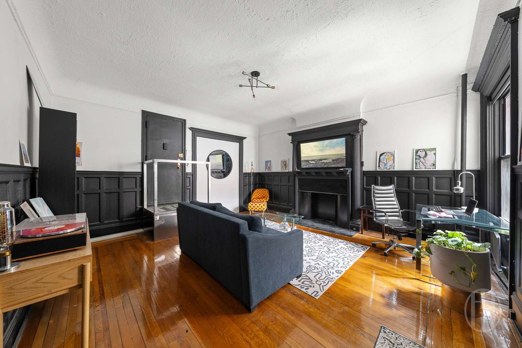 249 West 102nd Street, Unit 1B photo 5