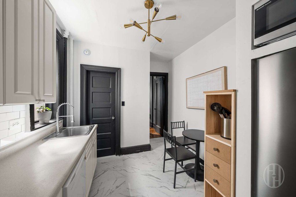249 West 102nd Street, Unit 1B photo 6