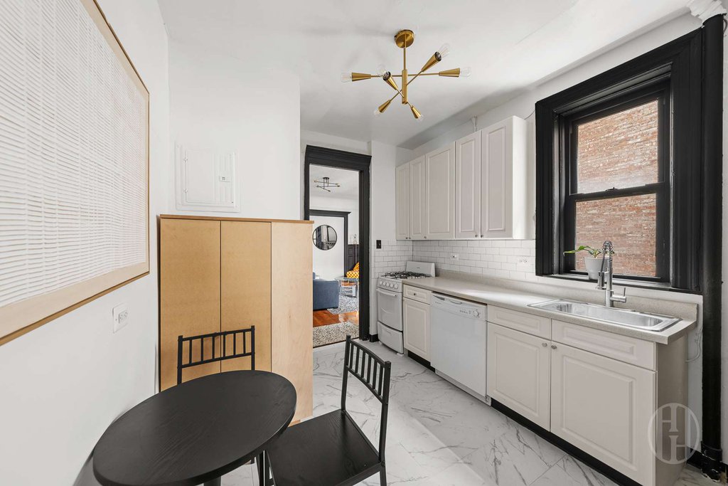 249 West 102nd Street, Unit 1B photo 7