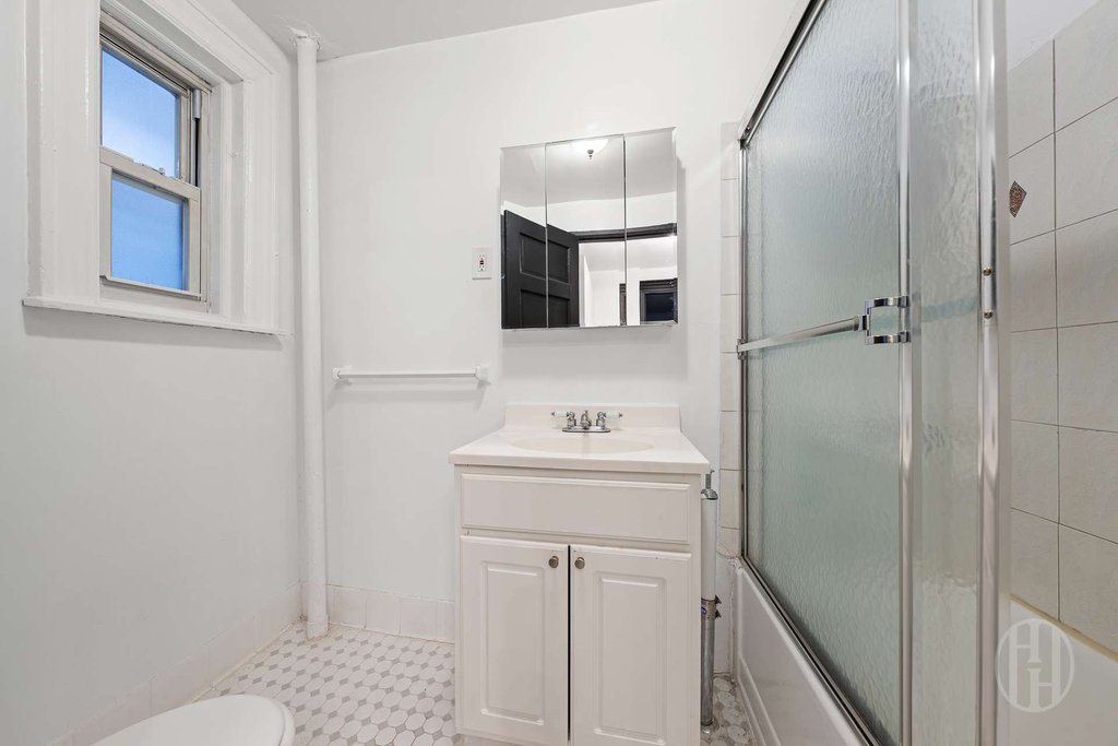 249 West 102nd Street, Unit 1B photo 10