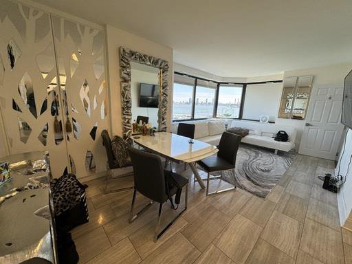 415 East 37th Street, Unit 7F photo 2