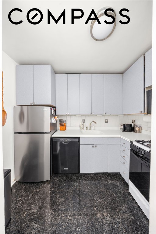 1160 Third Avenue, Unit 9A photo 6