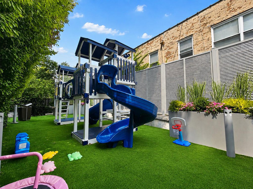 1524 Sheepshead Bay Road, Unit 11E photo 6