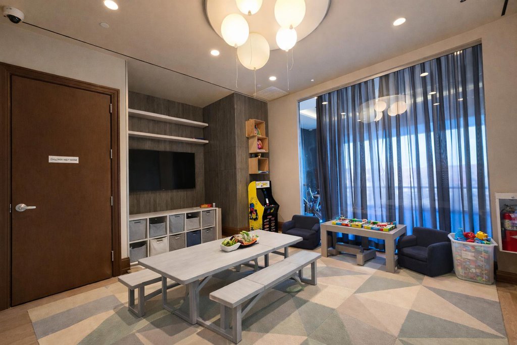 1524 Sheepshead Bay Road, Unit 11E photo 22