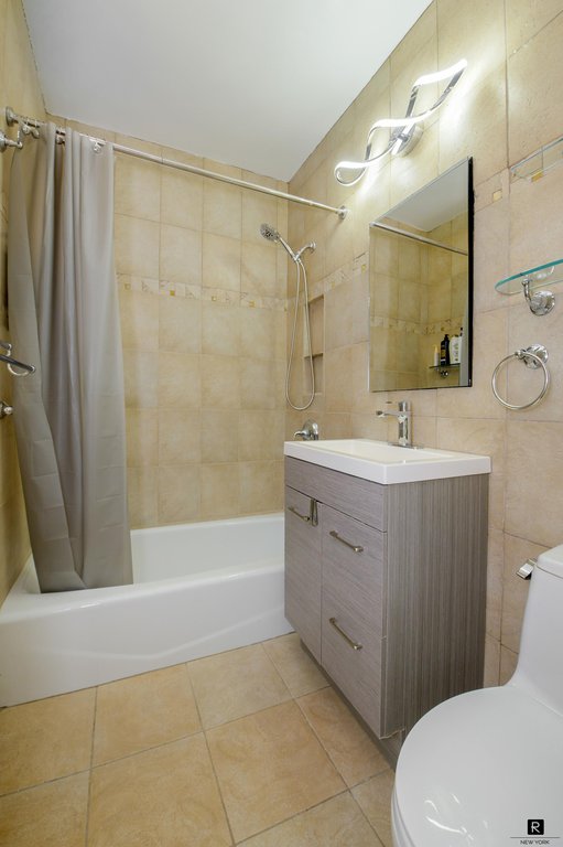 400 East 56th Street, Unit 3E photo 6