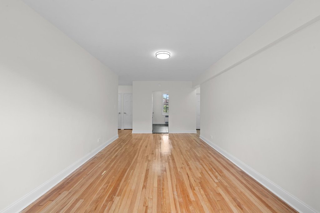 88-01 35th Avenue, Unit 3G photo 3