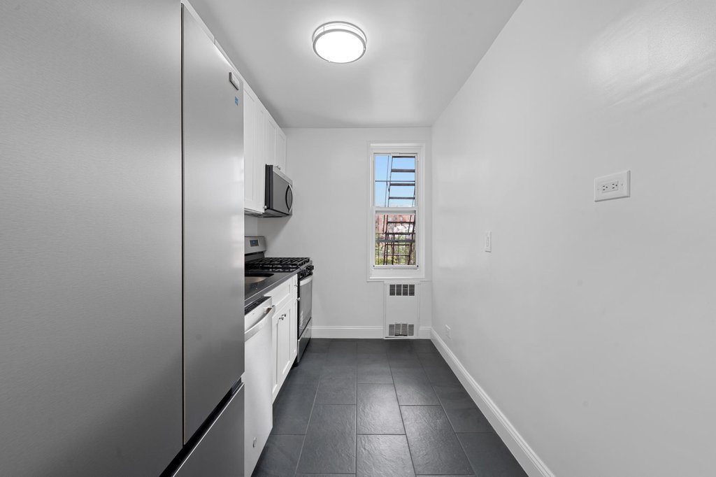 88-01 35th Avenue, Unit 3G photo 8