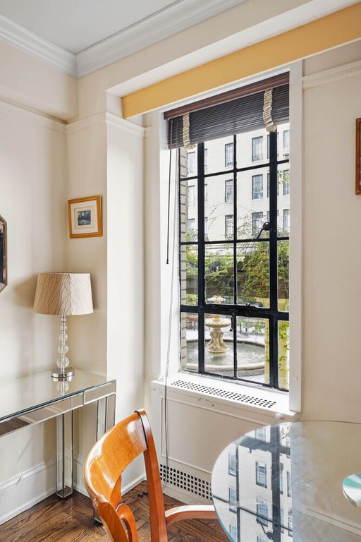 333 West 56th Street, Unit 2L photo 4