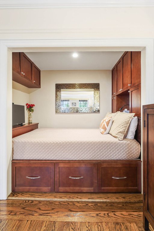 333 West 56th Street, Unit 2L photo 9