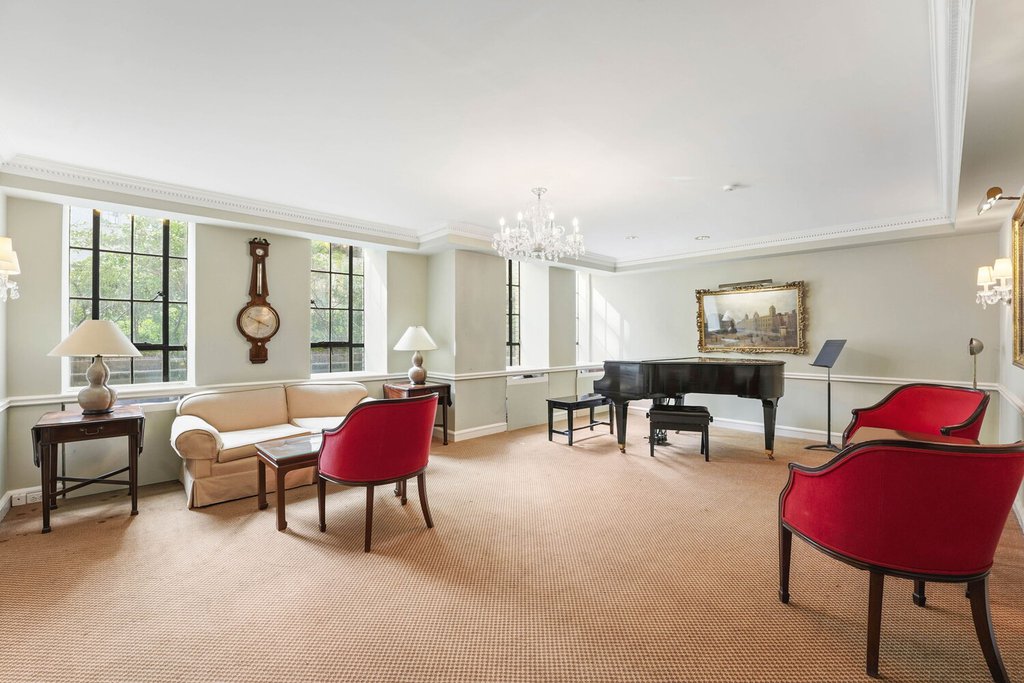 333 West 56th Street, Unit 2L photo 14