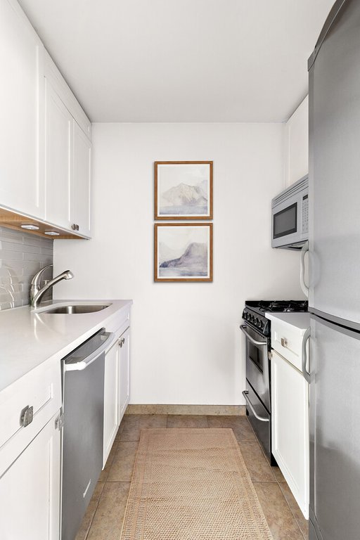 101 West 12th Street, Unit 11A photo 4