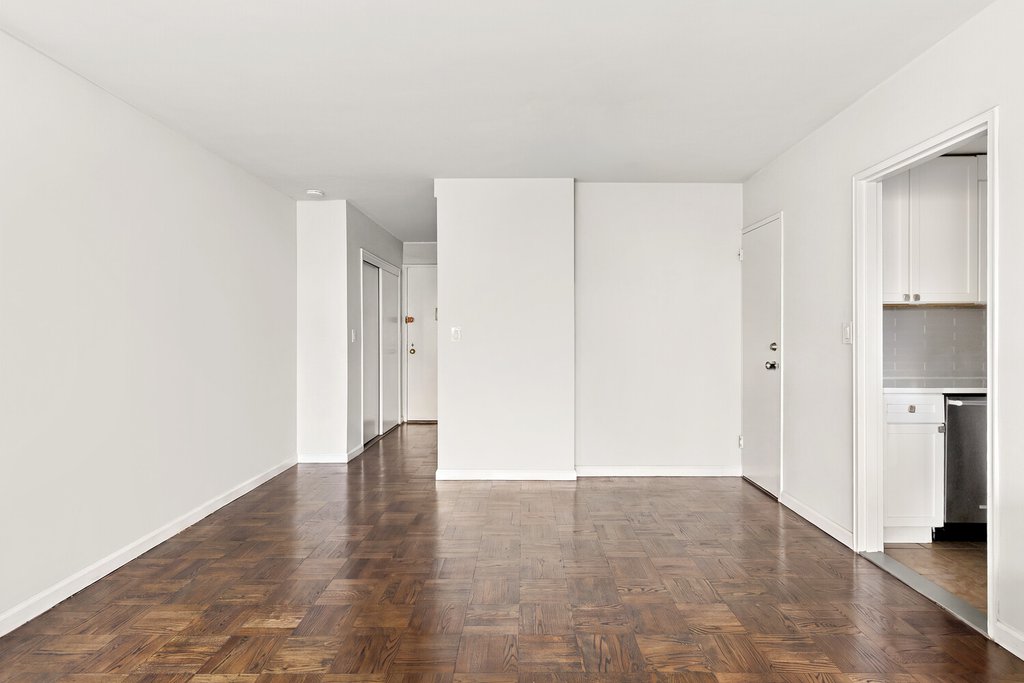 101 West 12th Street, Unit 11A photo 9