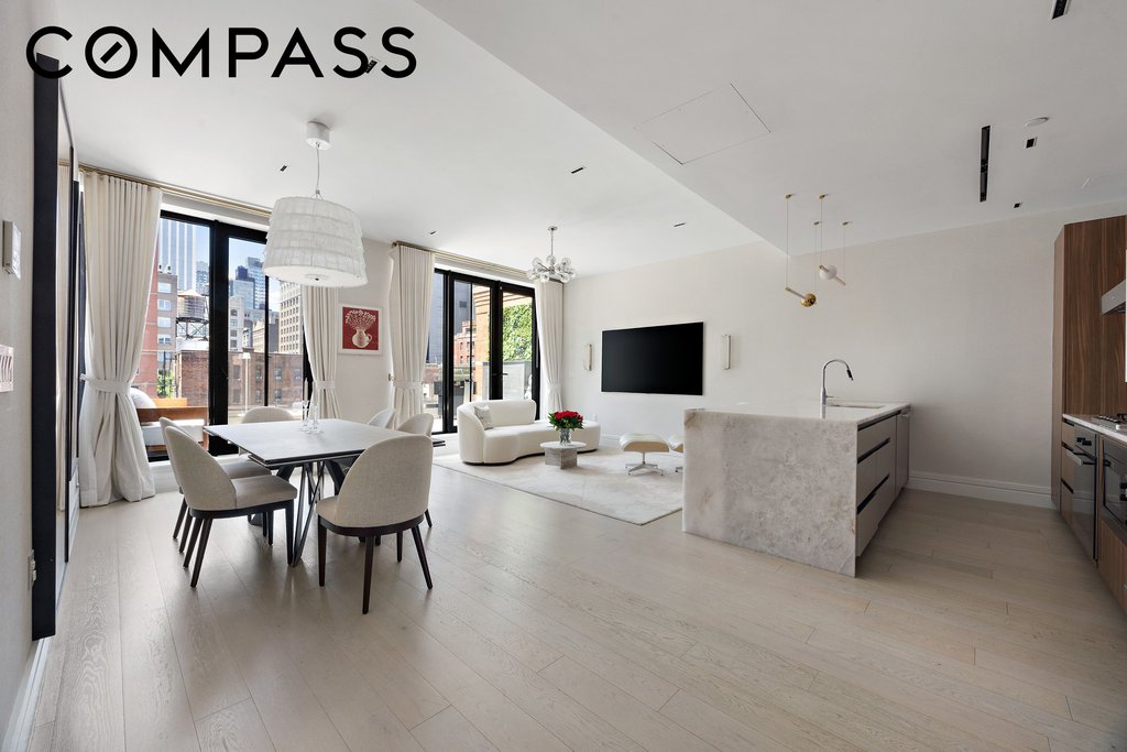 165 Lexington Avenue, Unit 8B