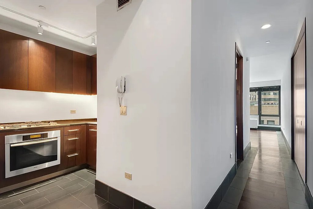 40 Broad Street, Unit 27C photo 6