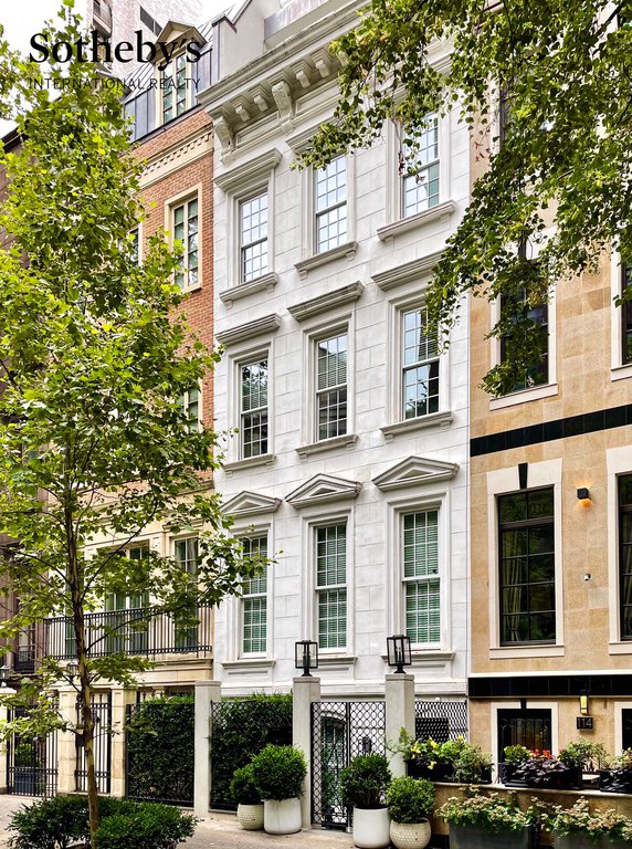 116 East 61st Street – For Sale