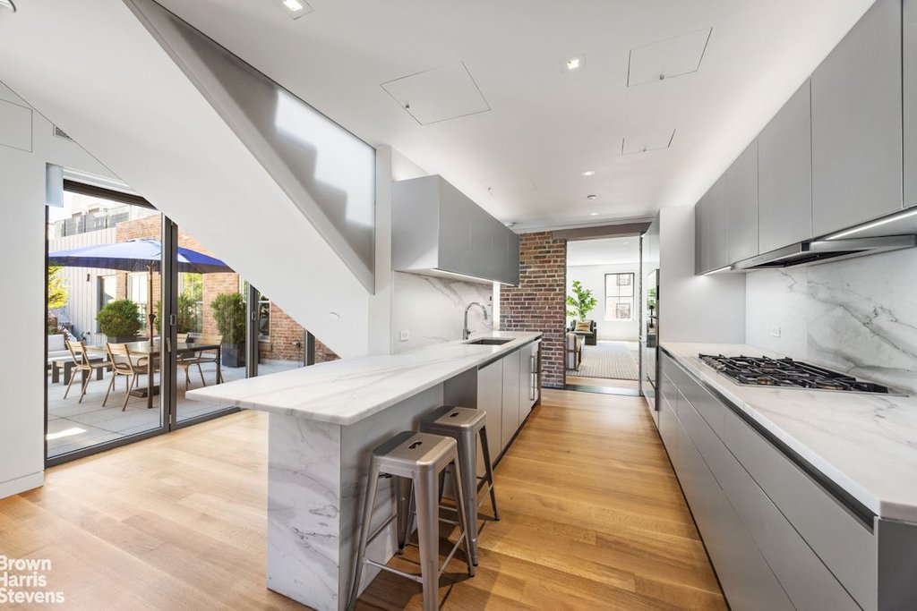 34 Prince Street, Unit PH photo 4