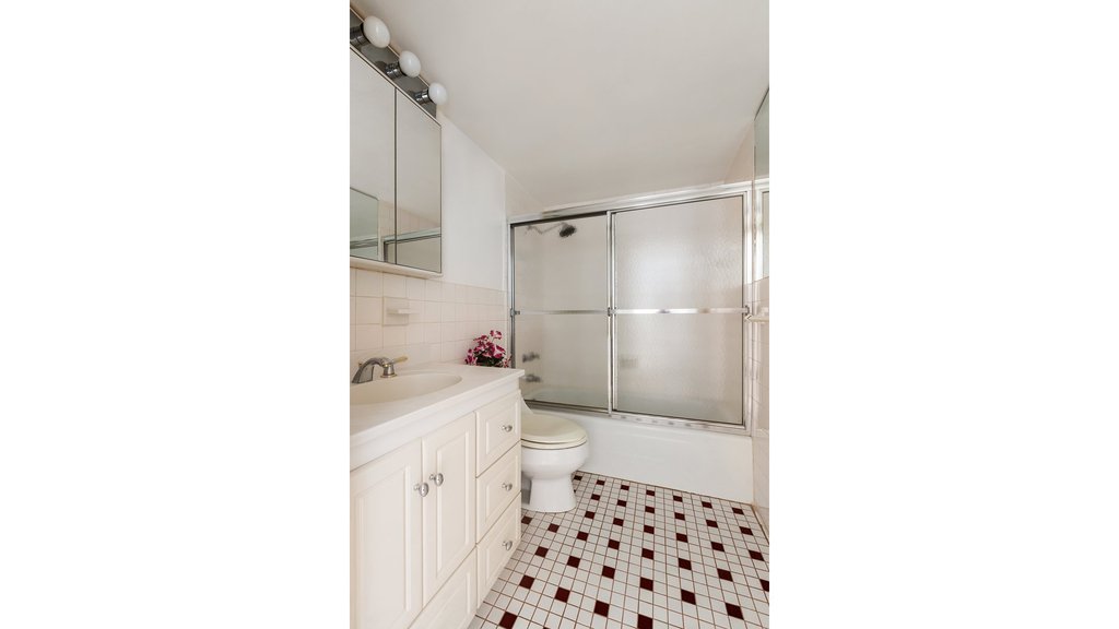 27 East 65th Street, Unit 10D photo 9