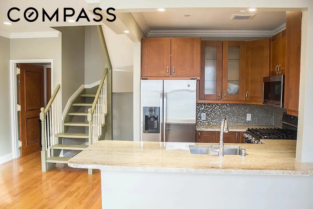 198 Monitor Street, Unit 2A photo 3