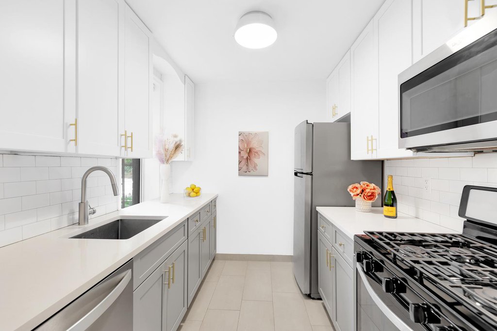 302 East 88th Street, Unit 2F photo 3
