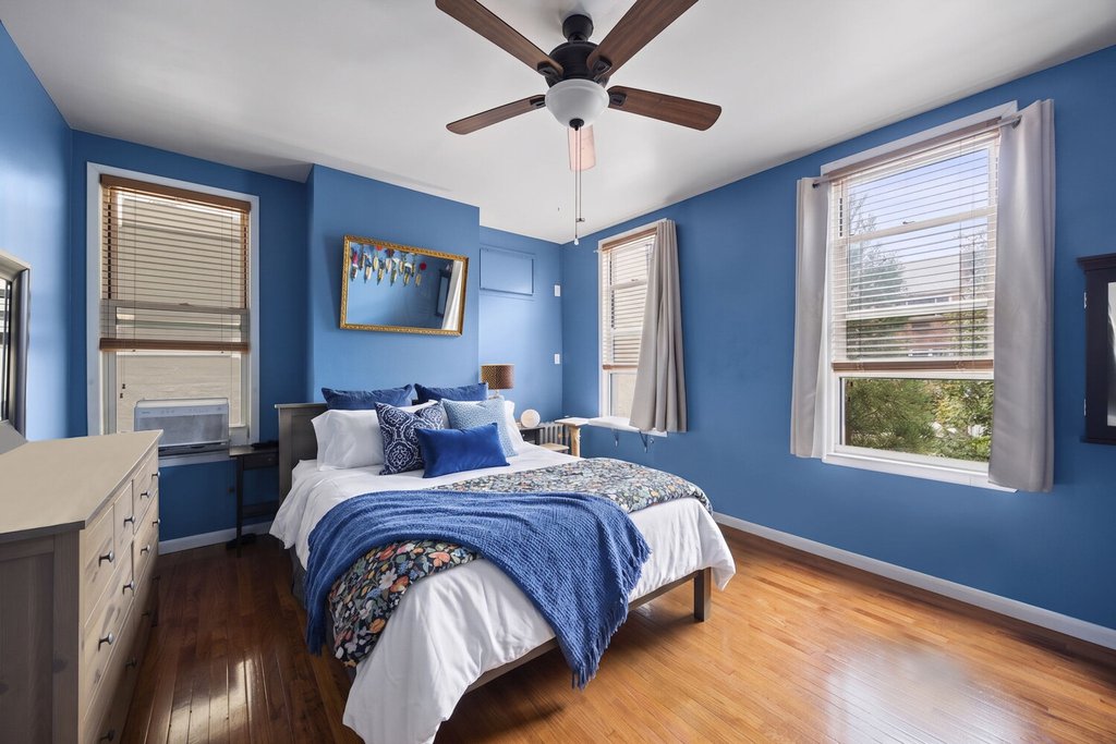32-73 30th Street – For Sale photo 11