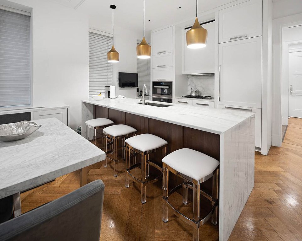 235 West 75th Street, Unit 510