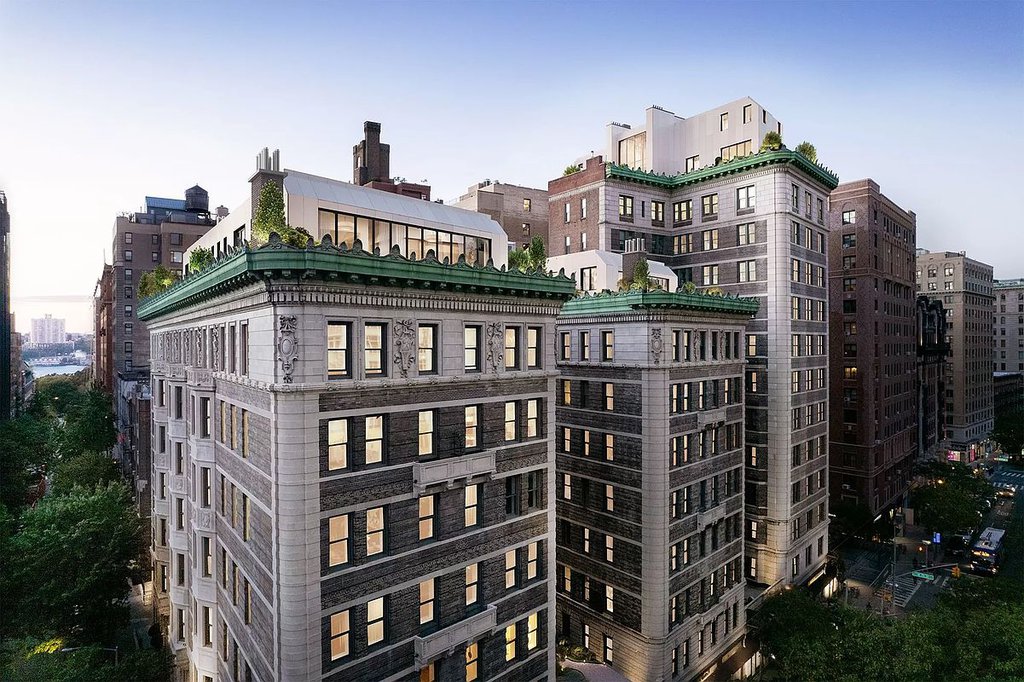 235 West 75th Street, Unit 510 photo 12