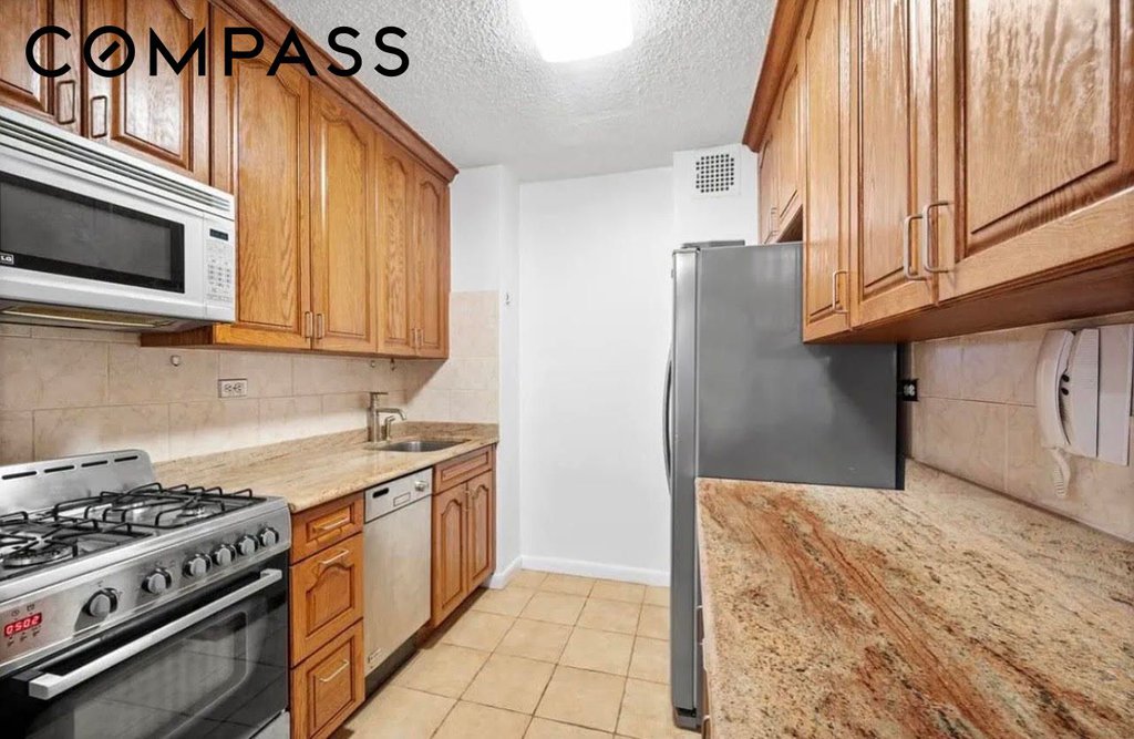 300 East 40th Street, Unit 29H photo 5