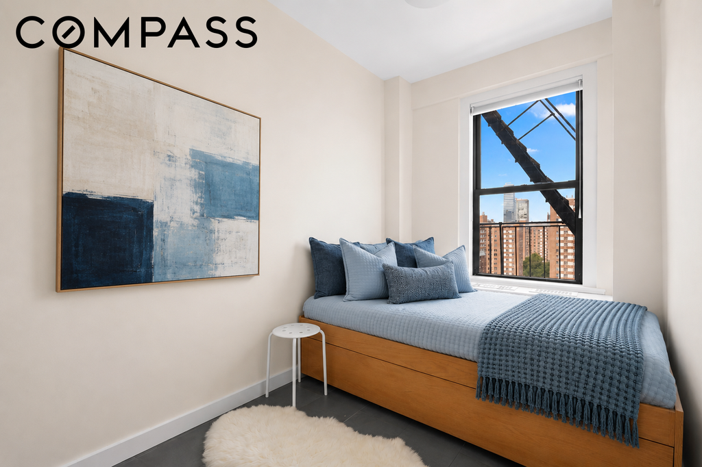 415 Central Park West, Unit 17D photo 11