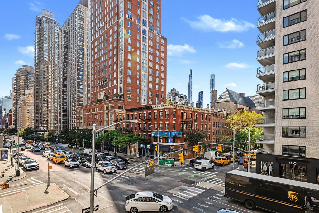 201 East 66th Street, Unit 3N photo 6