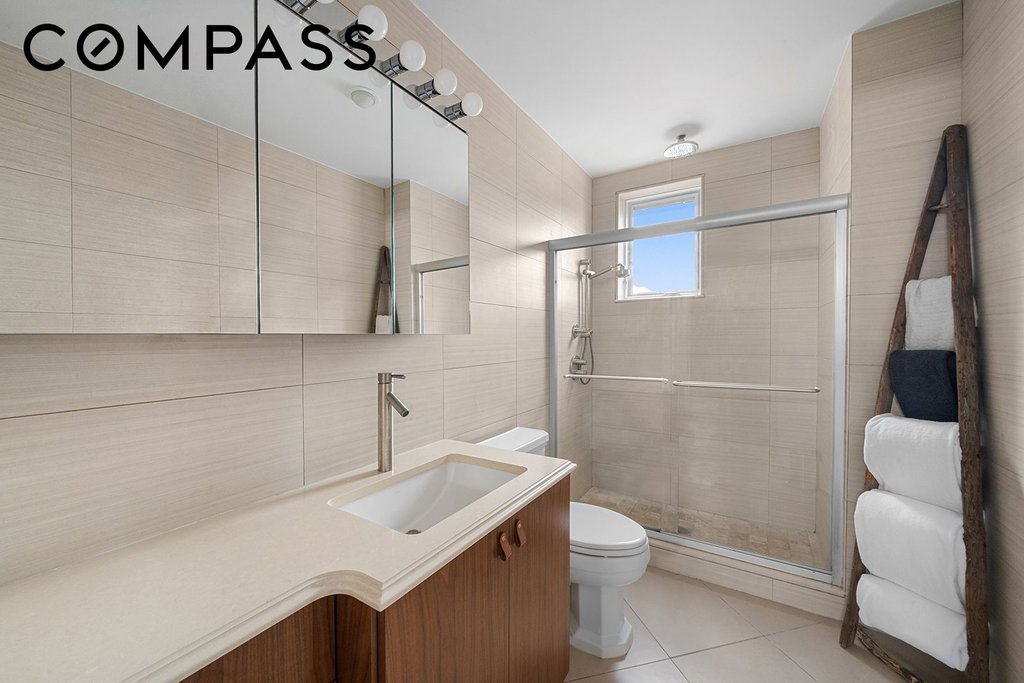 12 McGuinness Boulevard South, Unit PH7 photo 12