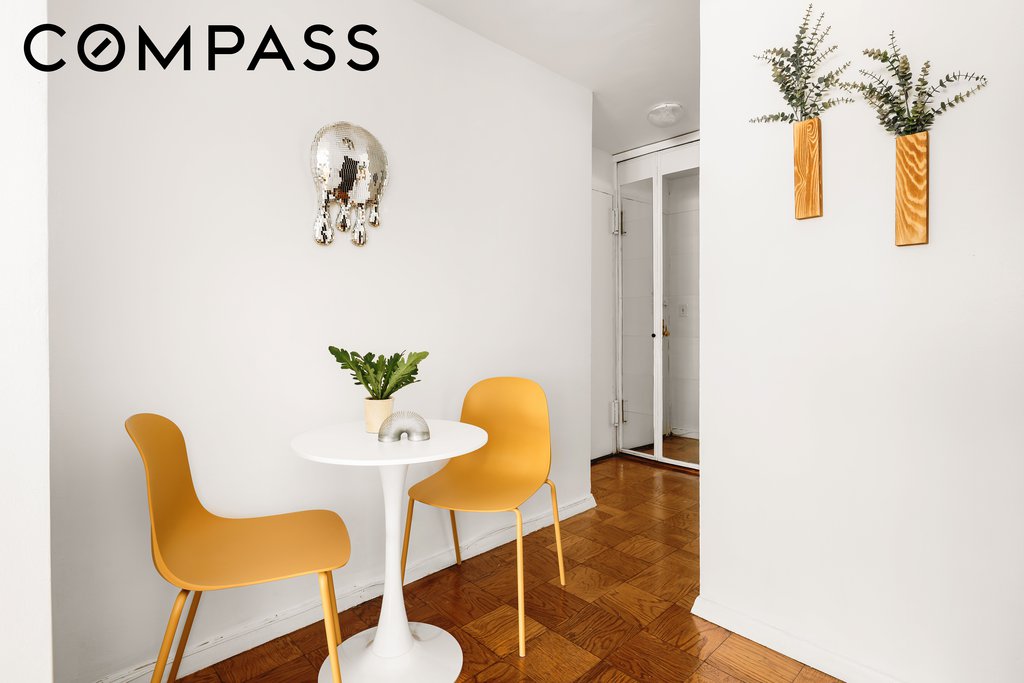 153 East 57th Street, Unit 7J photo 6