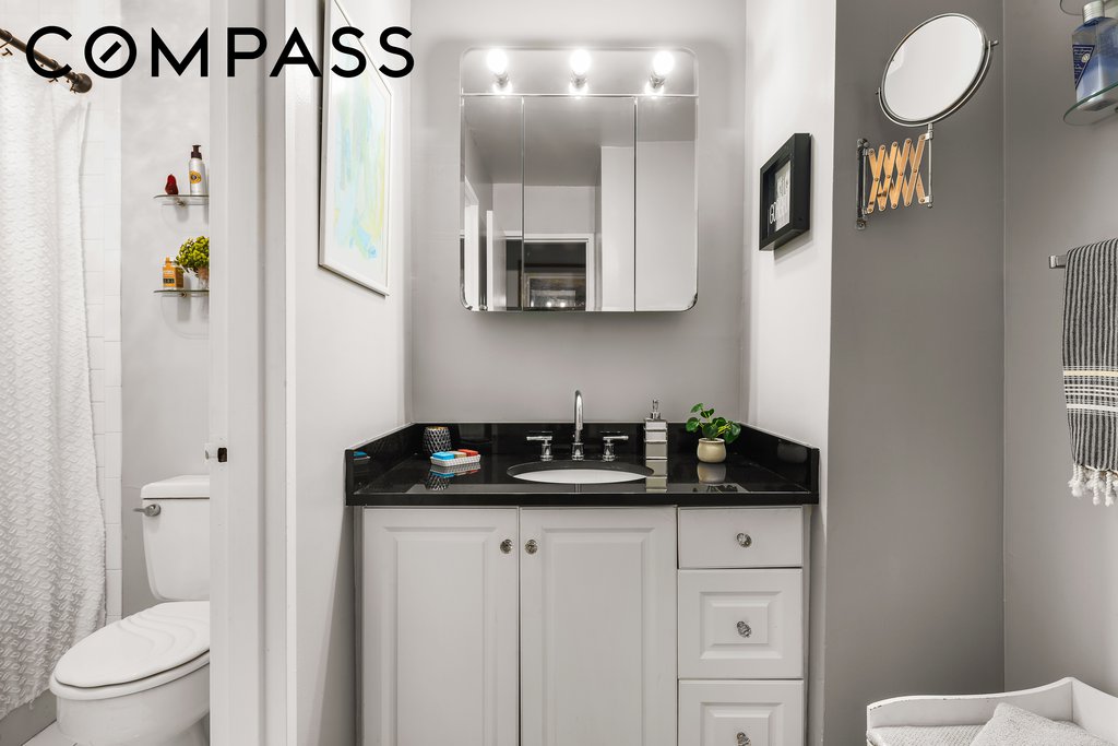 310 East 46th Street, Unit 3N photo 8