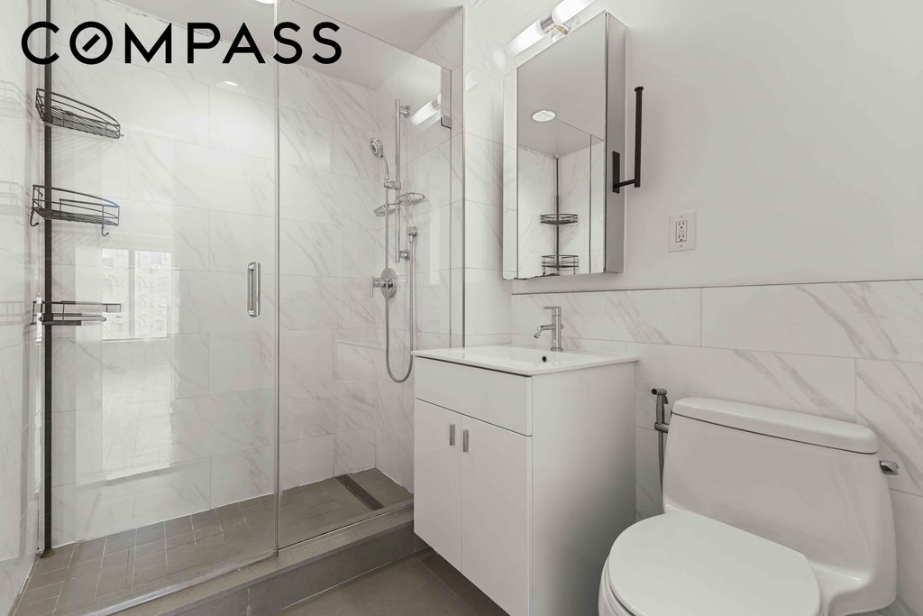 171 West 131st Street, Unit 411 photo 8