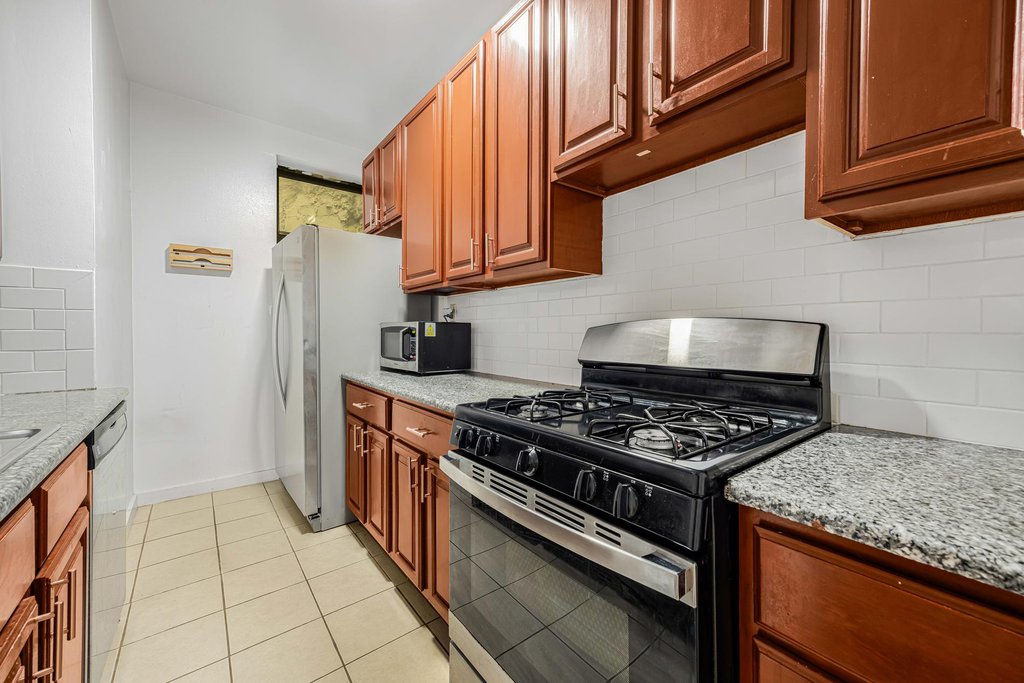 2611 Frederick Douglass Boulevard, Unit 3C photo 5