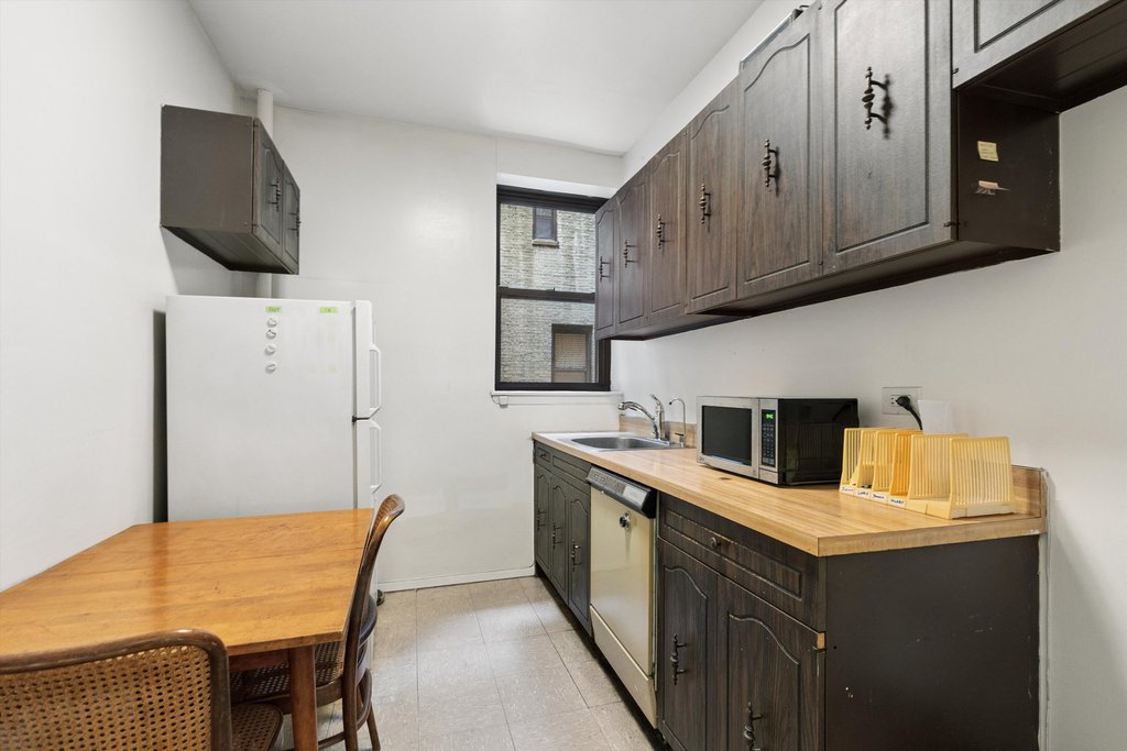 56 East 87th Street, Unit 1A photo 5