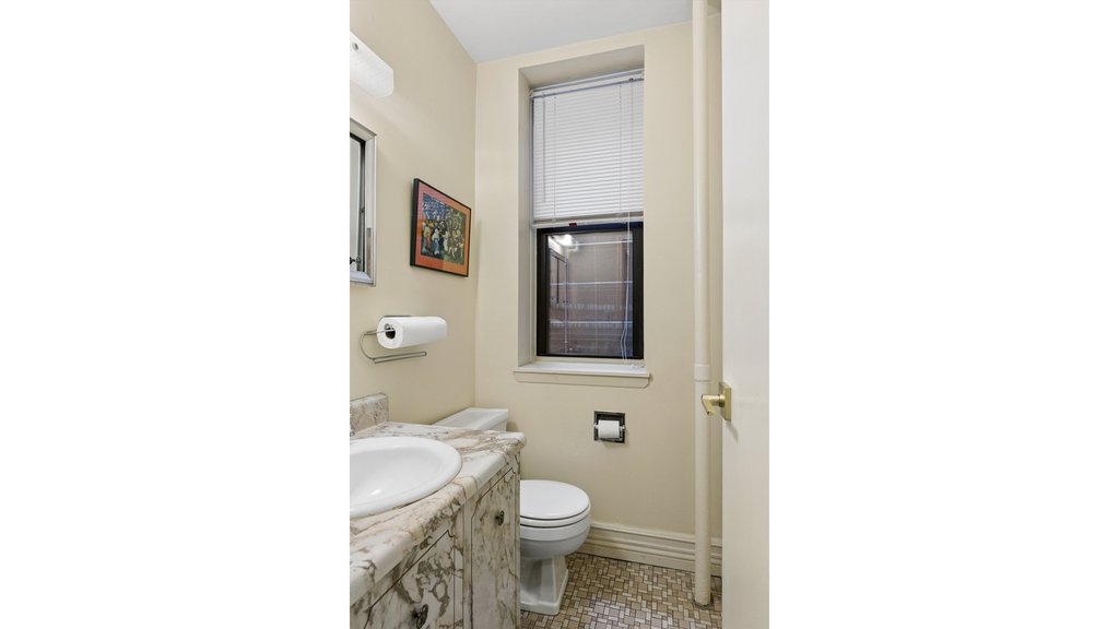 56 East 87th Street, Unit 1A photo 6