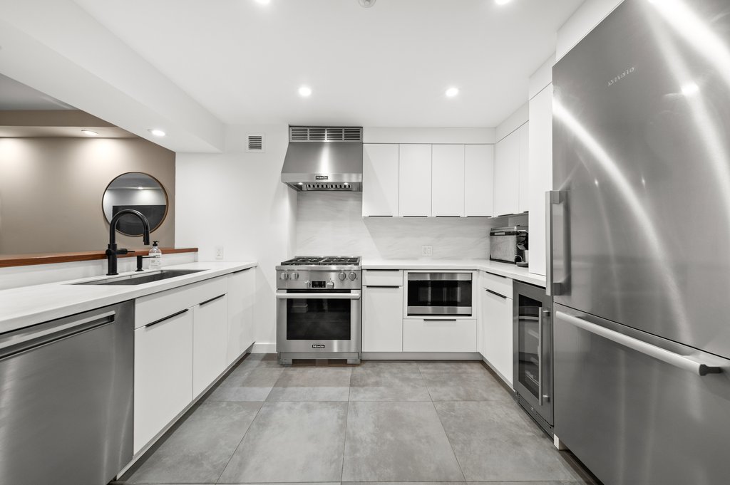 121 East 23rd Street, Unit 7D