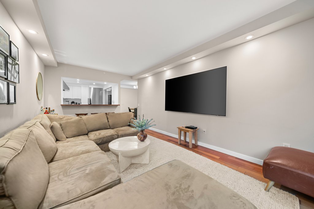 121 East 23rd Street, Unit 7D photo 5