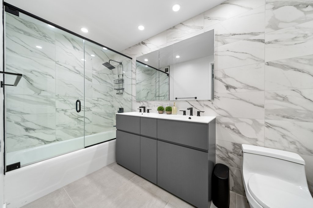 121 East 23rd Street, Unit 7D photo 12
