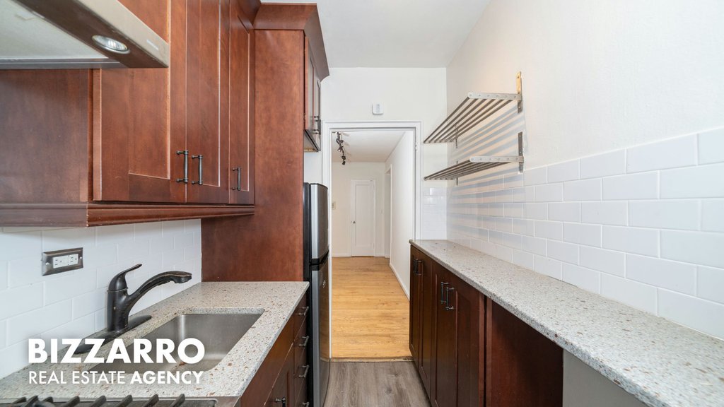 251 Seaman Avenue, Unit 1C photo 10