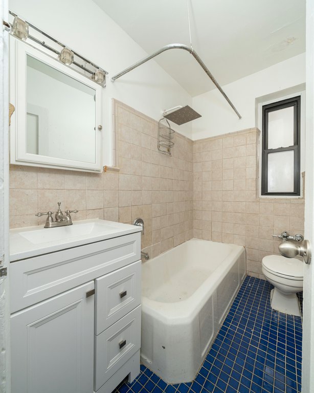 251 Seaman Avenue, Unit 1C photo 17