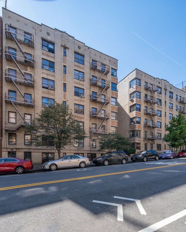 251 Seaman Avenue, Unit 1C photo 23