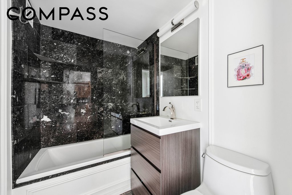 136 East 76th Street, Unit 15A photo 6